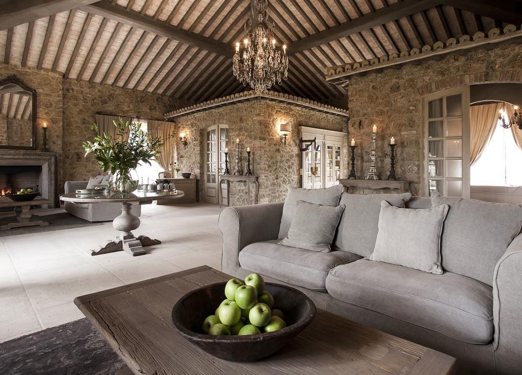 Borgo Santo Pietro Hotel Chiusdino Eksteriør billede