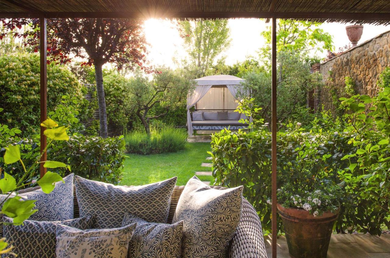 Borgo Santo Pietro Hotel Chiusdino Eksteriør billede