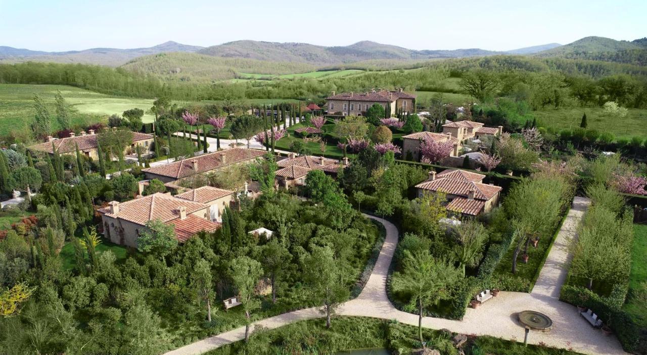 Borgo Santo Pietro Hotel Chiusdino Eksteriør billede